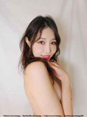 amateur pic waveya Korean whore miu tits screencap