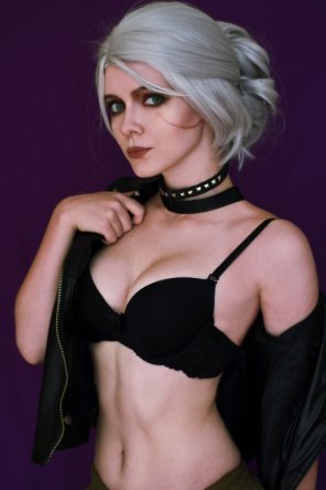 amateur photo [F] Cyberpunk 2077 Ciri - lewd version - by Evenink_cosplay