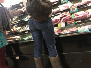 fine grocery milf