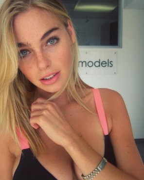 Hair Blond Beauty Selfie Lip 