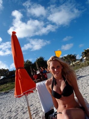 amateur pic Beach cutie