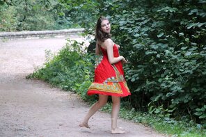 Elizaveta Nude In A Public park 019