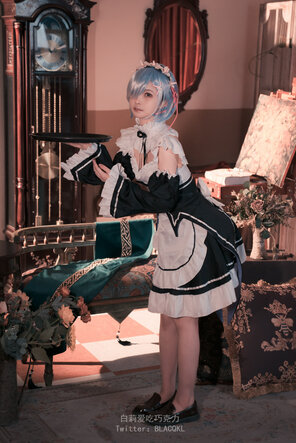 amateur pic BLACQKL - Rem Maid (2)