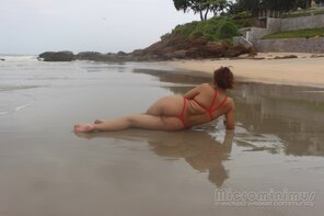 amateur pic Red Mega Sara Beach leht.ru 1 0398-topaz-enhance-4x