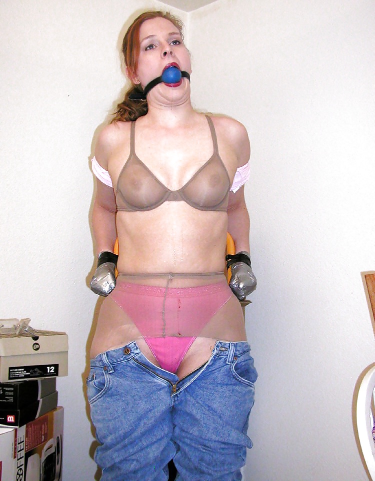 https://static-eu-cdn.eporner.com/gallery/Sh/p9/aYeMpYAp9Sh/14473395-amateur-mifs-and-girls-lingerie-panties-and-bra-116-1000-2.jpg
