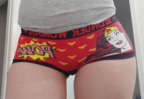 amateur pic [F] My new Wonder Woman panties!