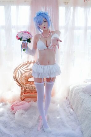 amateur pic Azami-and-Hidori-Rose-cosplay-Rem-and-Ram-ReZero-3_result