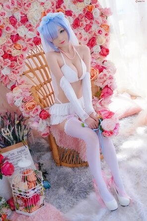 Azami-and-Hidori-Rose-cosplay-Rem-and-Ram-ReZero-6_result