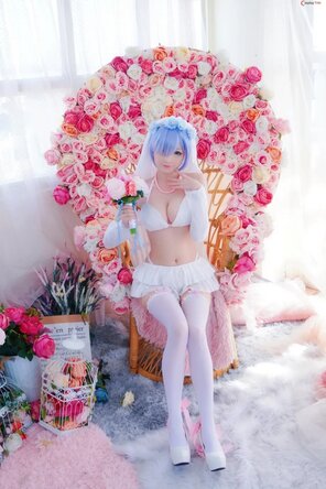 Azami-and-Hidori-Rose-cosplay-Rem-and-Ram-ReZero-14_result