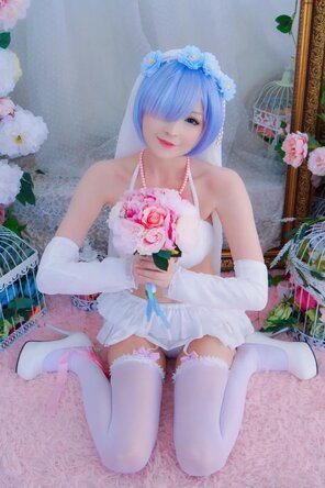 amateur pic Azami-and-Hidori-Rose-cosplay-Rem-and-Ram-ReZero-21_result