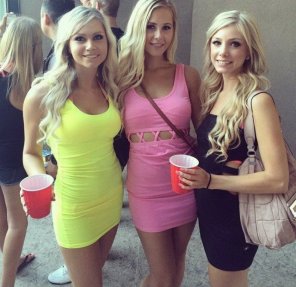 Blonde Babes