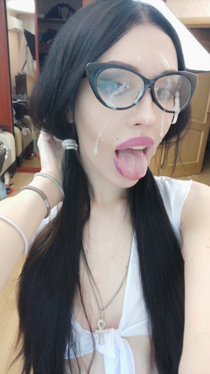 amateur pic Cum glasses ;) [oc]