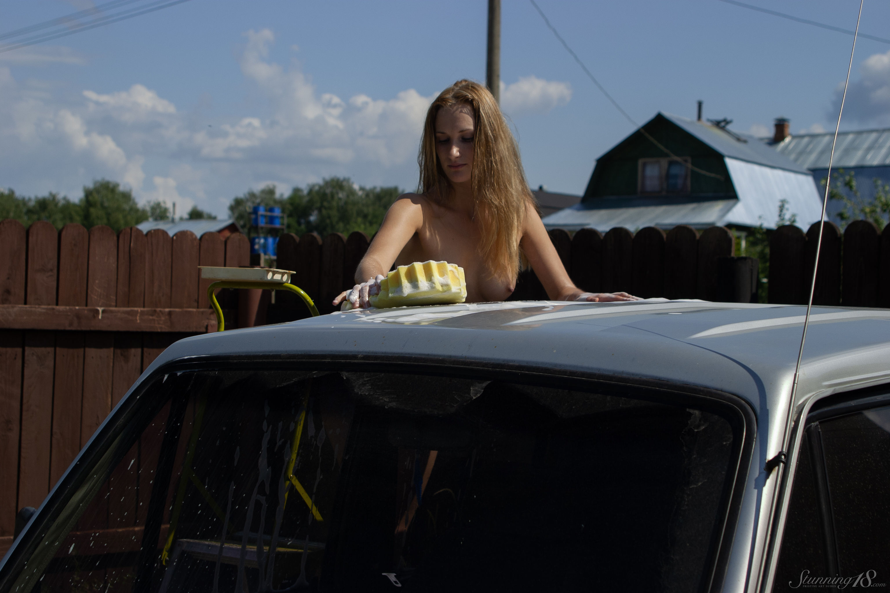 amateur photo stunning_im-car-washer_leona_high_0041