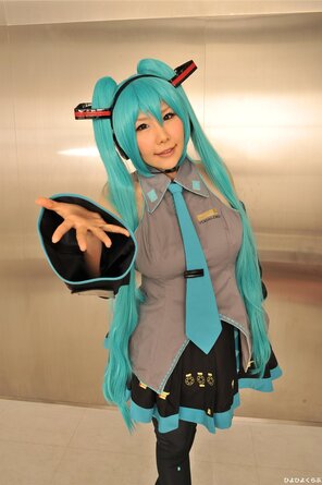 amateur pic miku012