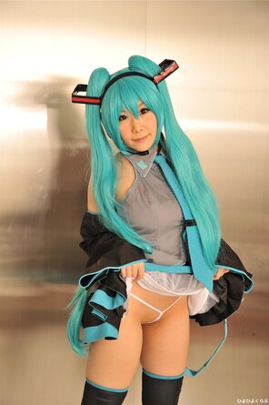 amateur pic miku022