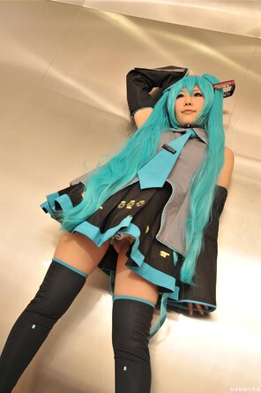 amateur pic miku038