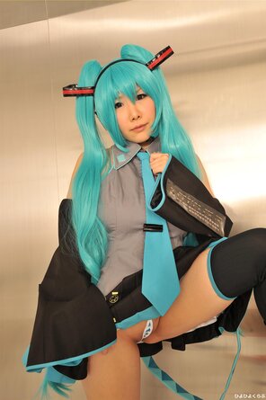 amateur pic miku070