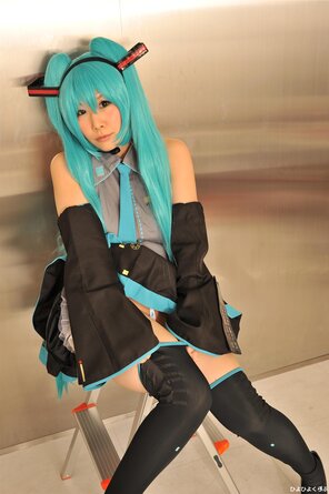 amateur pic miku084