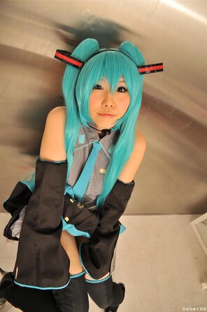 amateur pic miku085