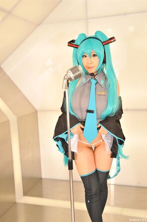 amateur pic miku249