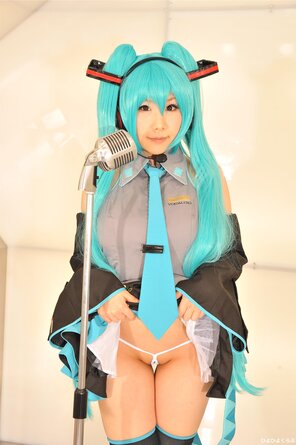 amateur pic miku250