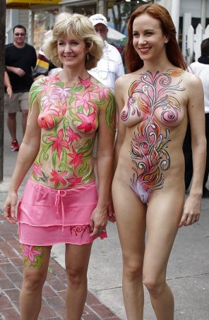 amateur photo older and younger women body paint