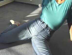 Amateur porn actress Gabrielle Hannah in sexy jeans strips on a sunny day (18)