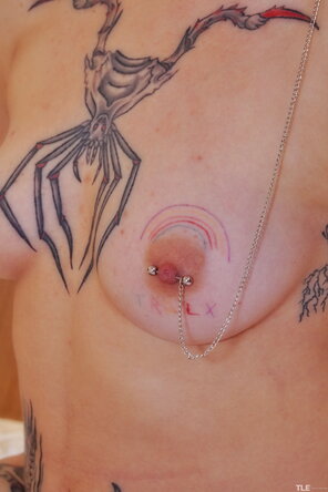 amateur pic thelifeerotic_tattoo-1_alena_high_0010