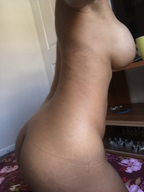 amateur photo PM me if you are a horny girl like me who wants to chat