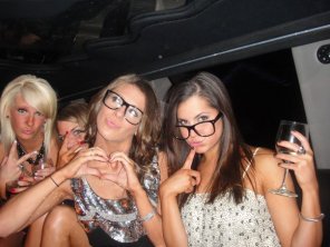 amateur photo Glasses in the Limo