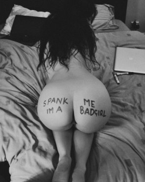 Spank Im a me badgirl?