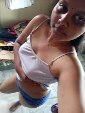 amateur pic Hot Indian lady nude selfies