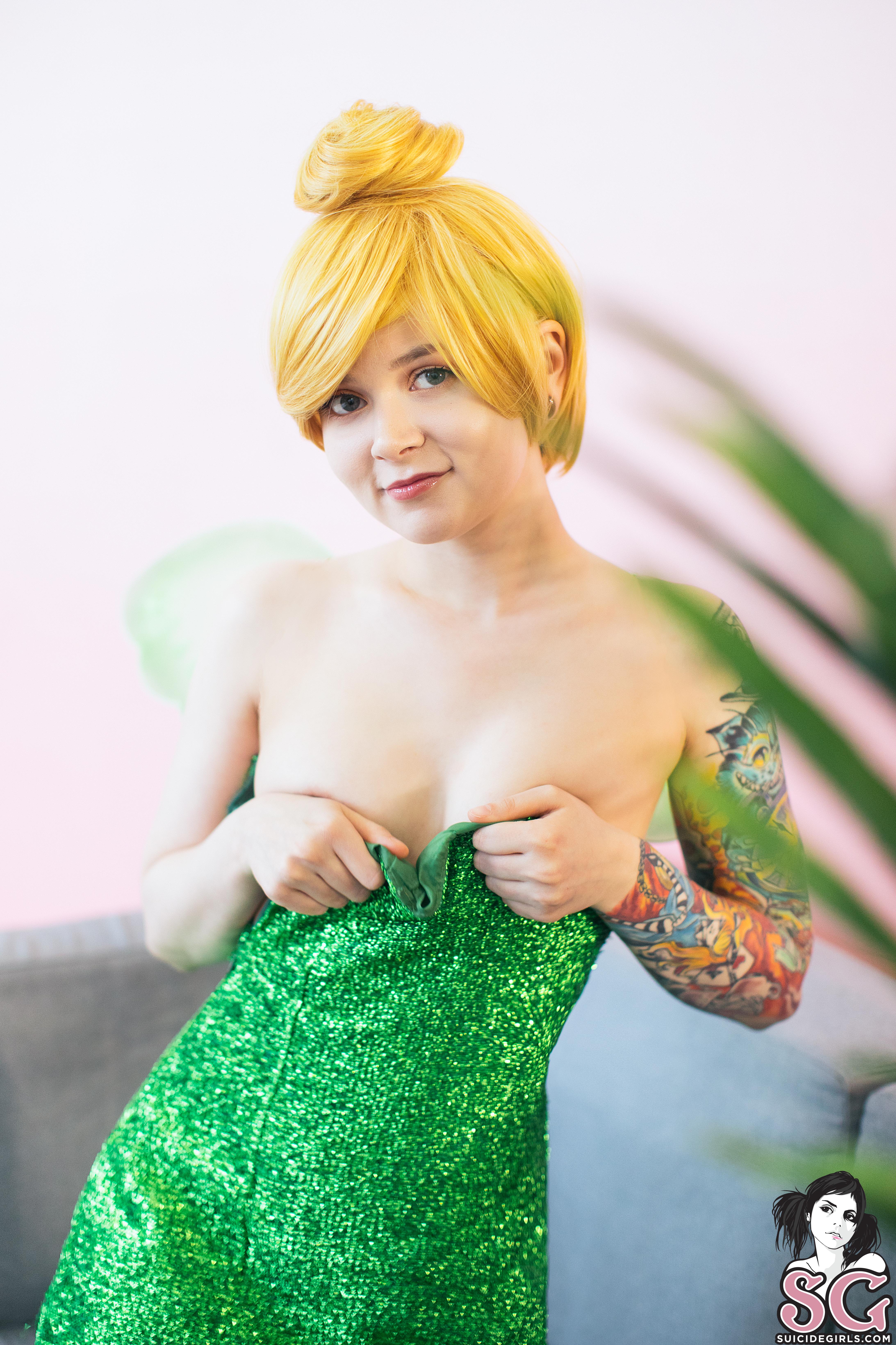 amateur photo Awondrr_Tinker_Bell_0012