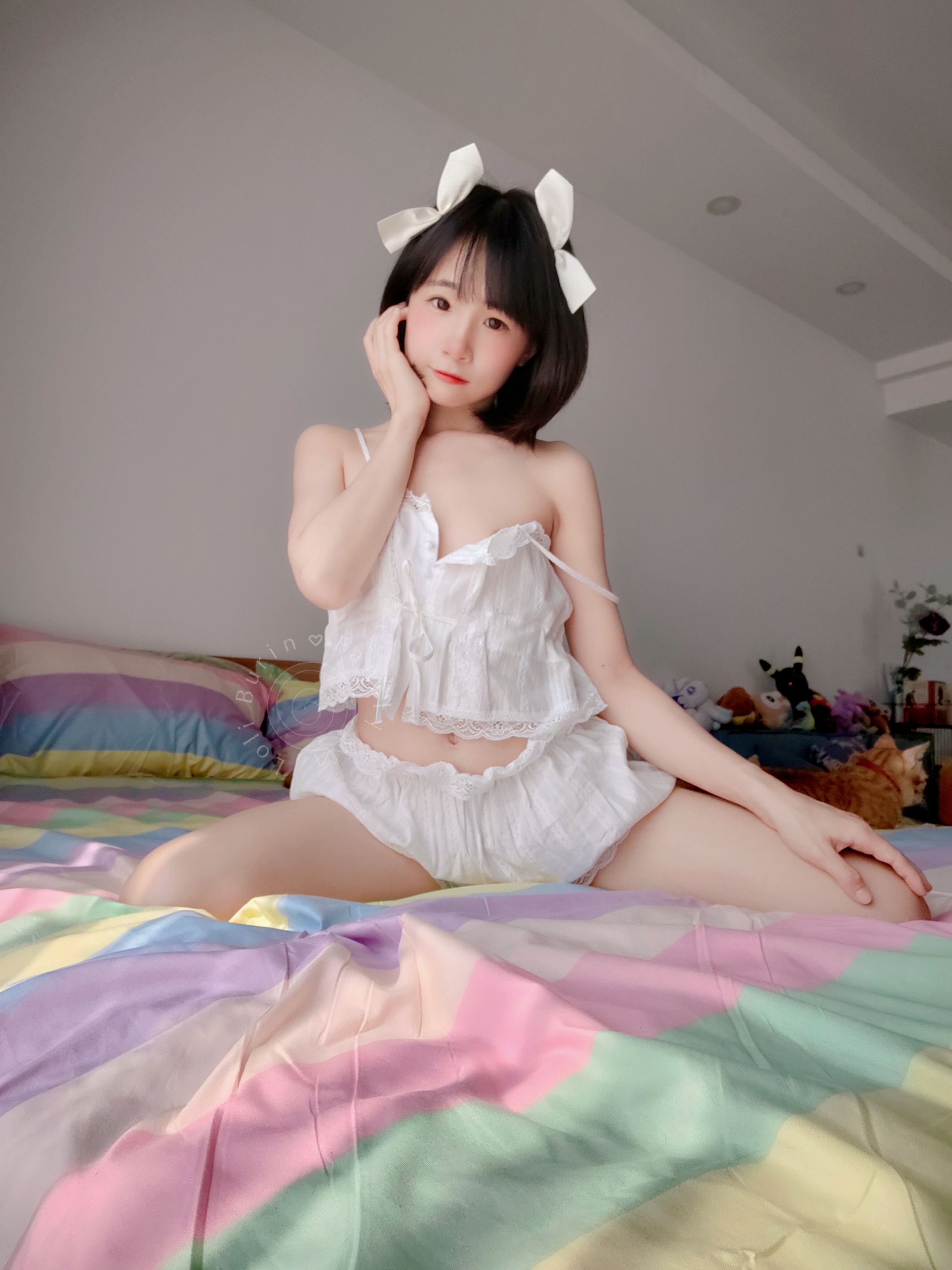 amateur photo 38-629_4-8-WhiteSleepWear (63)