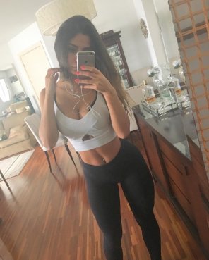 amateur pic Sportswear Clothing Selfie Active pants Shoulder 