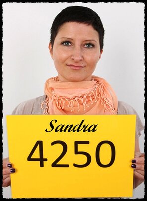 amateur pic 4250 Sandra (1)