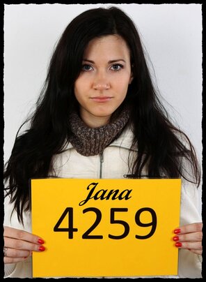 amateur pic 4259 Jana (1)