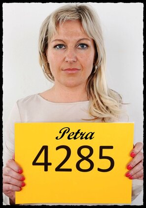 amateur pic 4285 Petra (1)