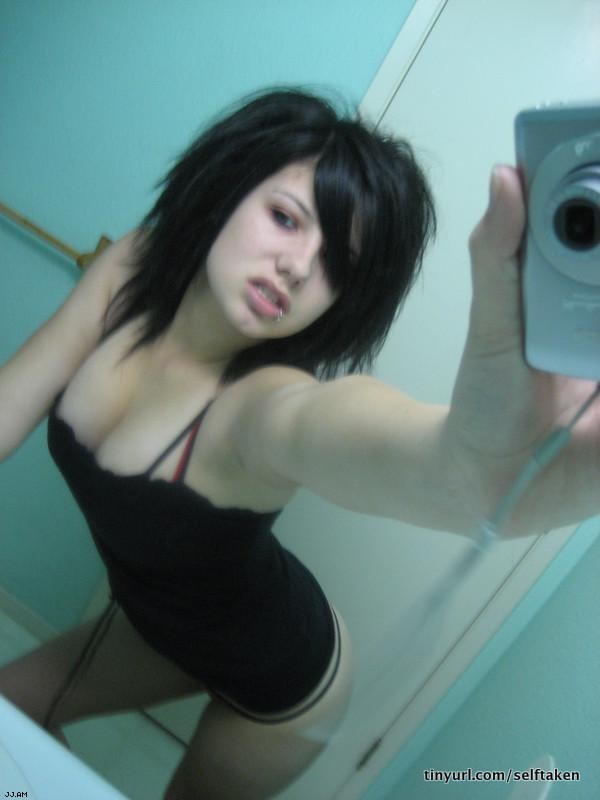 amateur photo Selfshot_mirror00115