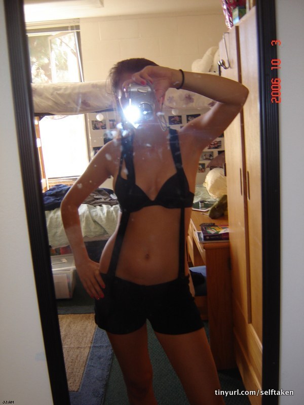 amateur photo Selfshot_mirror00398