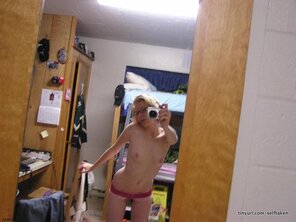 amateur pic Selfshot_mirror01141