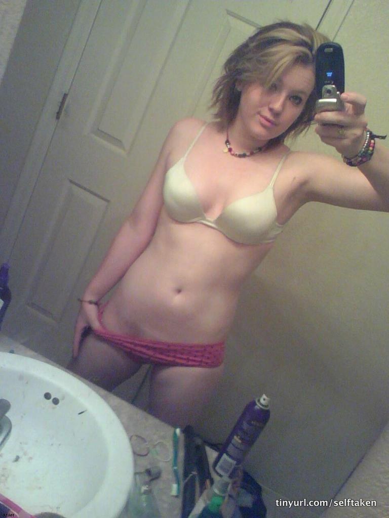 amateur photo Selfshot_mirror00980