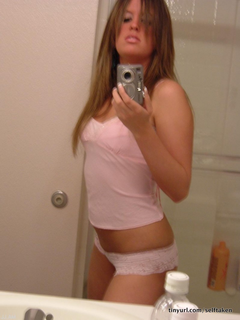 amateur photo Selfshot_mirror01073