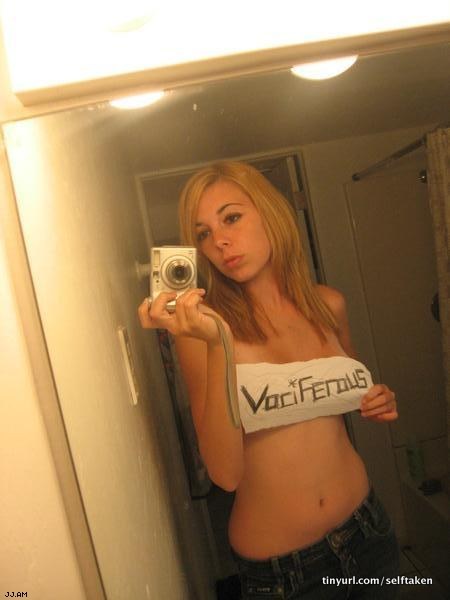 amateur photo Selfshot_mirror01299