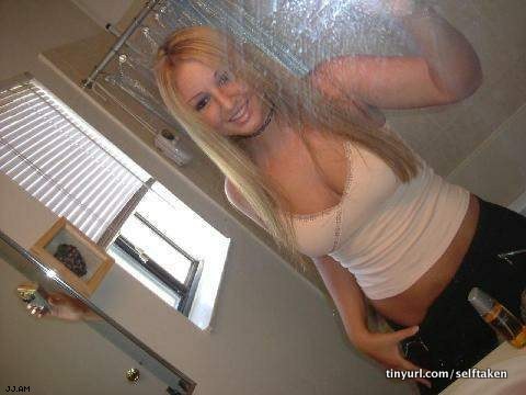 amateur photo Selfshot_mirror00334