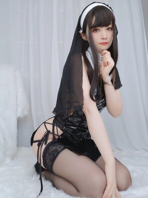 amateur pic Baiyin811 (白银81) - 皮衣修女 (93)