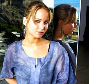 JenniferLawrence blue magic