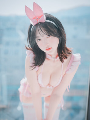 amateur pic DJAWA Photo - HaNari (하나리) - My Pinky Valentine (+S.Ver) Part 1