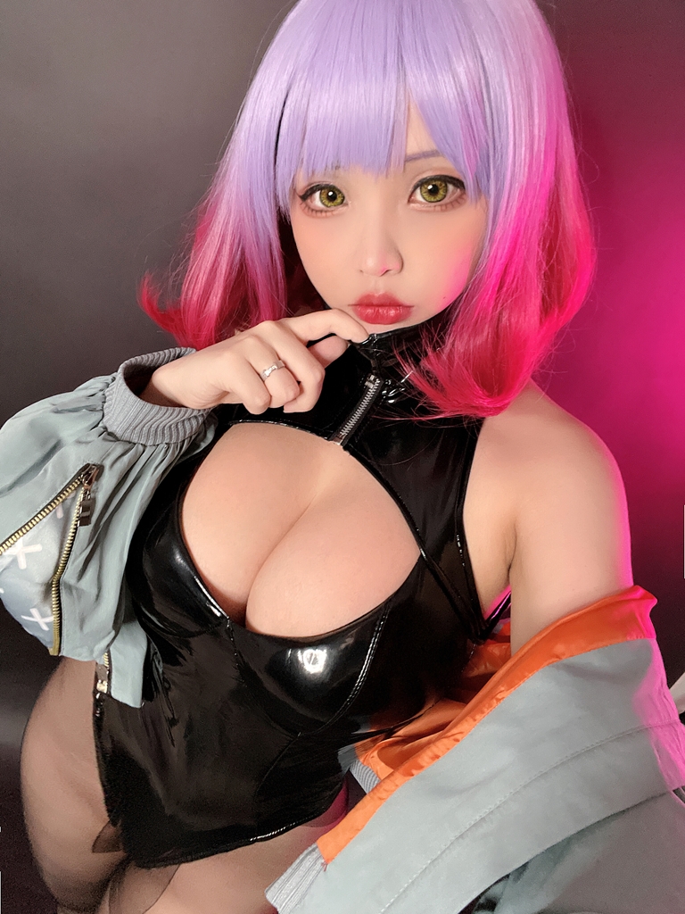 amateur photo Hana-Bunny-Mask-Girl-Luna-10