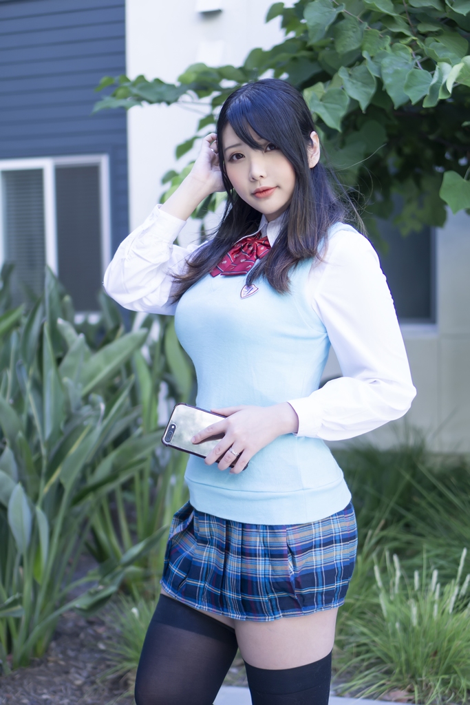 amateur photo Hana-Bunny-School-Idol-1